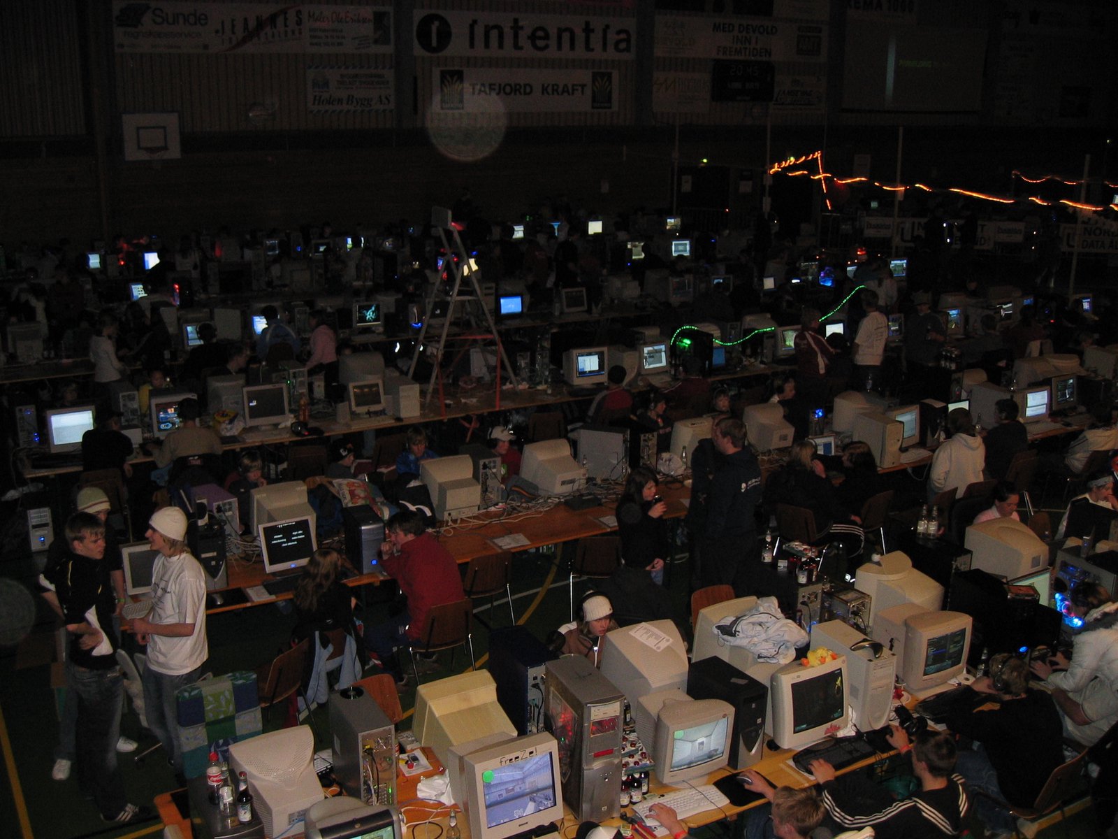 Area51-LAN 2004
