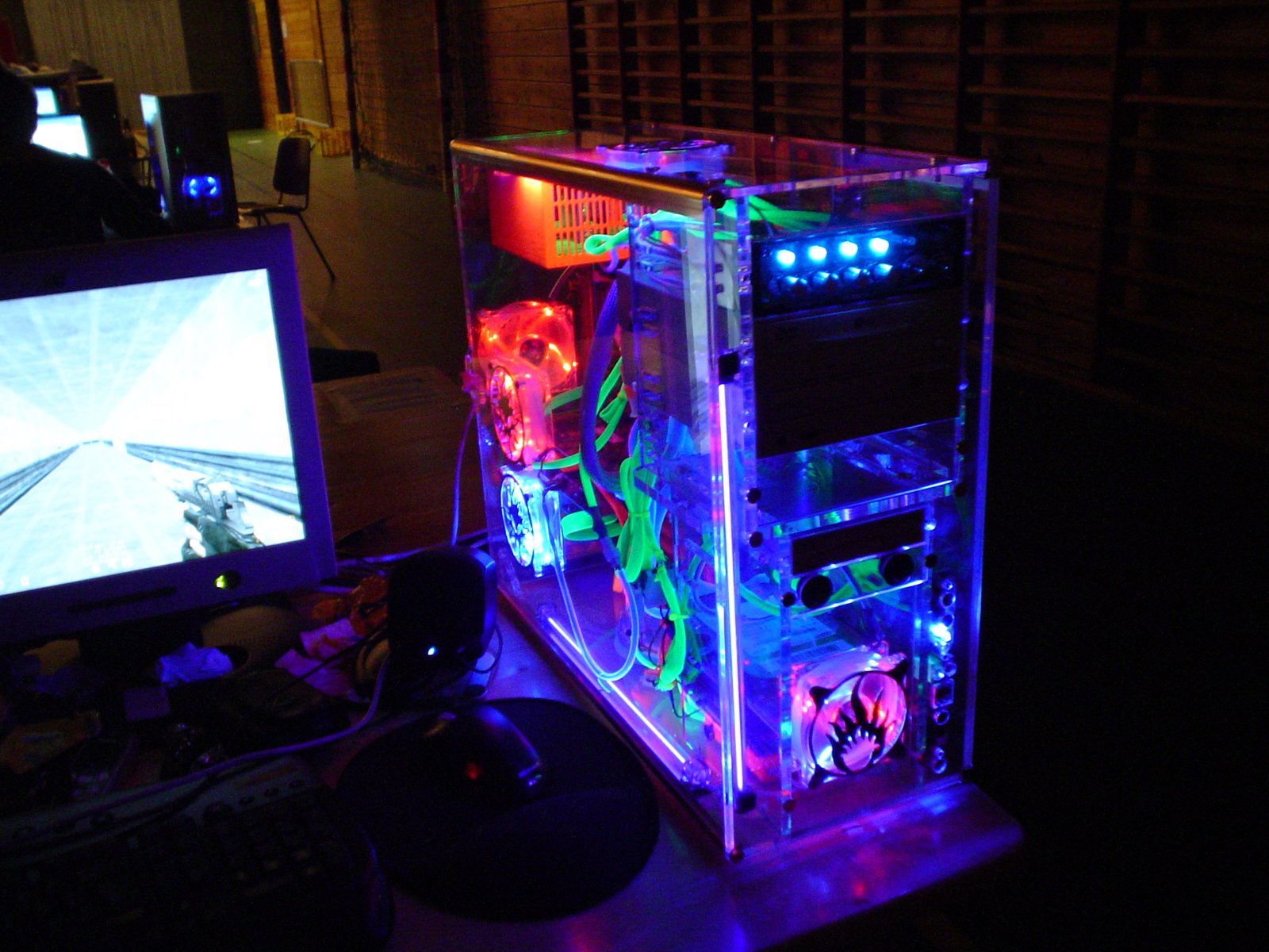 Area51-LAN 2004