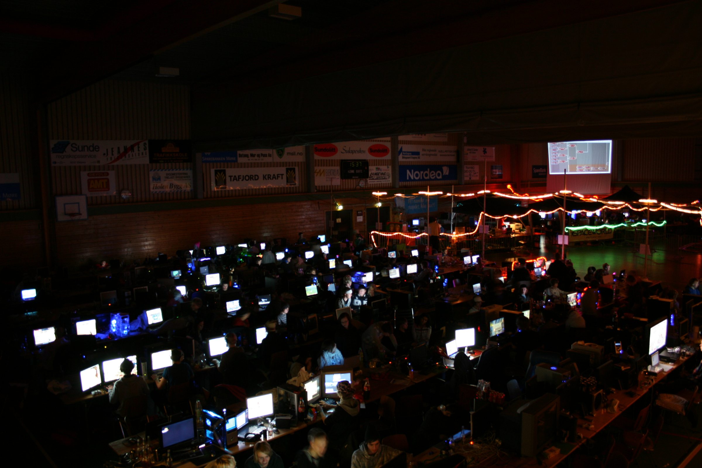 Area51-LAN 2008