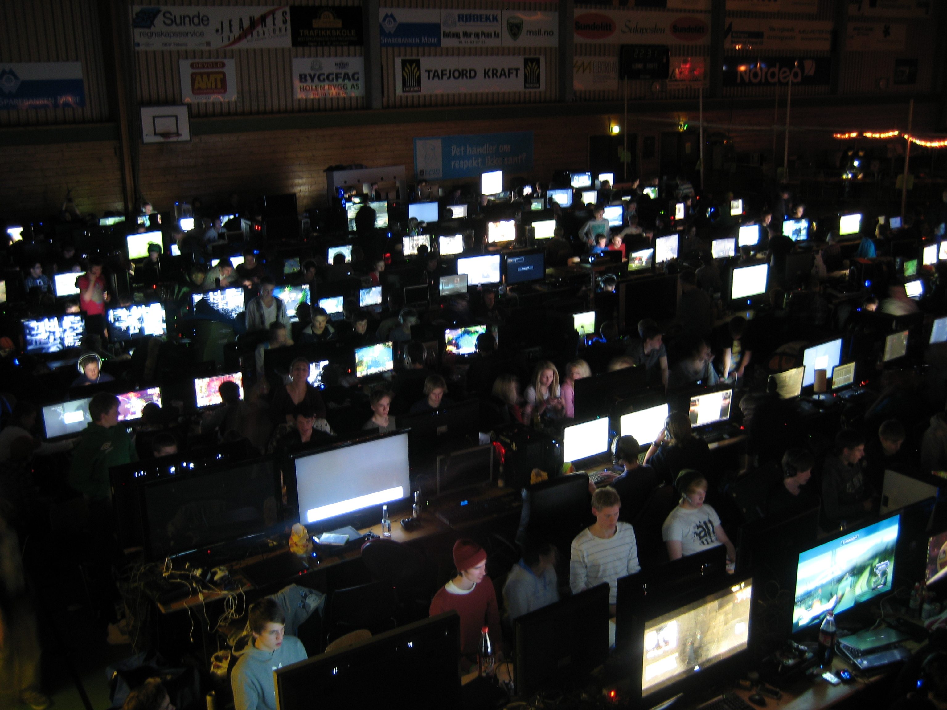 Area51-LAN 2011