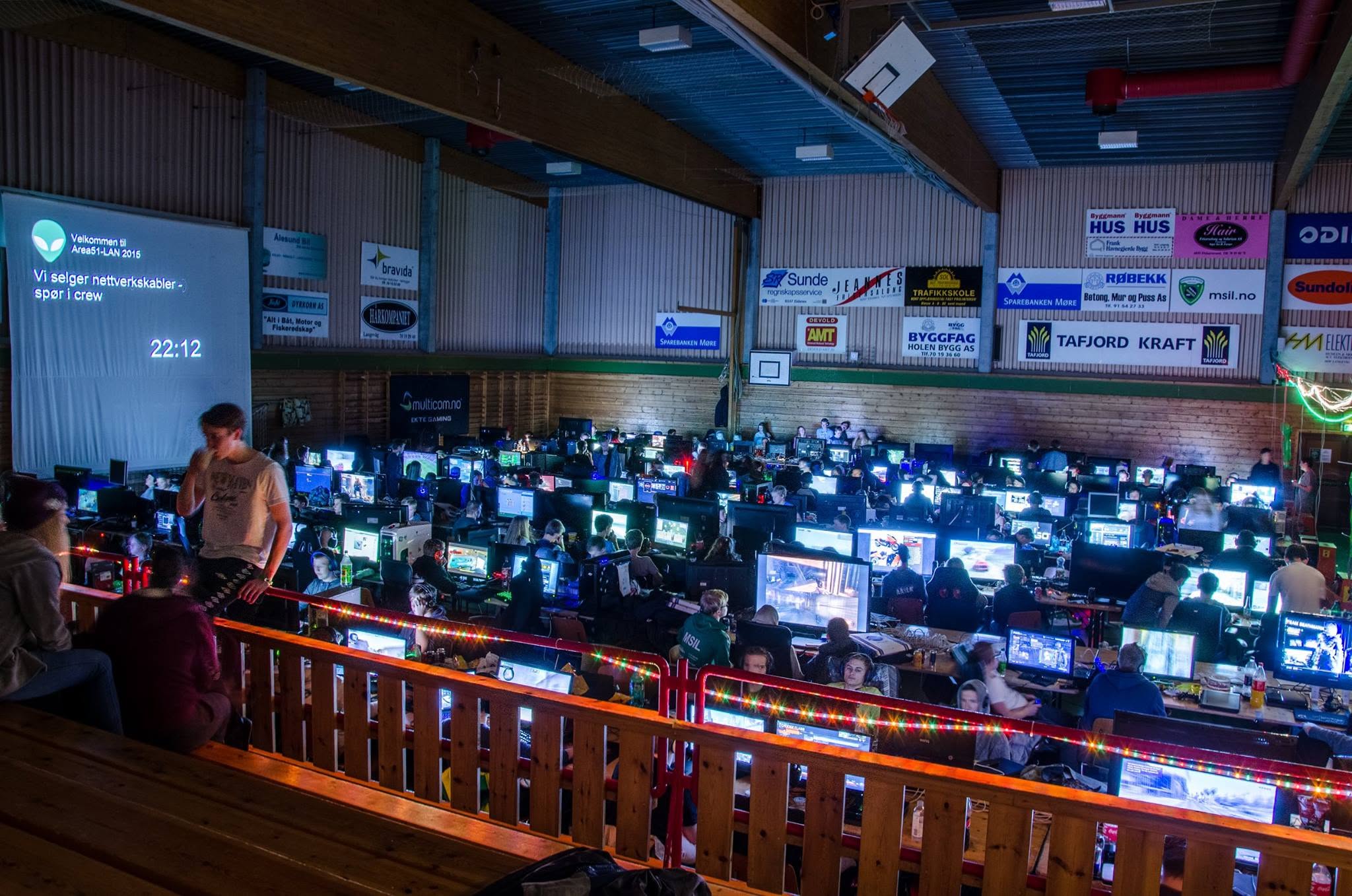 Area51-LAN 2015