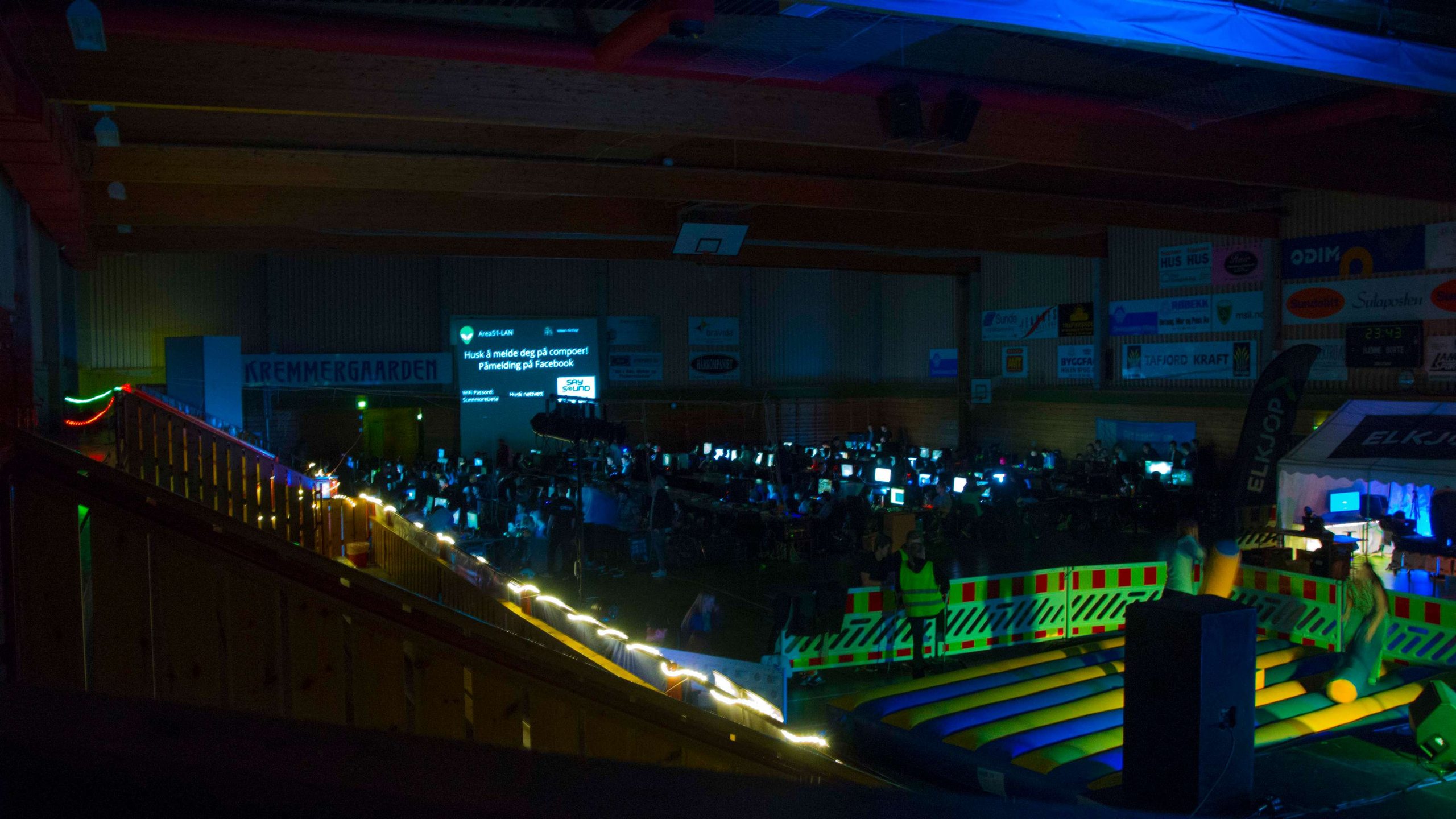 Area51-LAN 2016